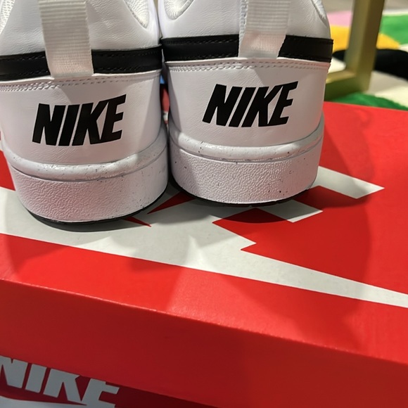 Brand new shoes for men 100% authentic black and white trainers - Picture 7 of 8